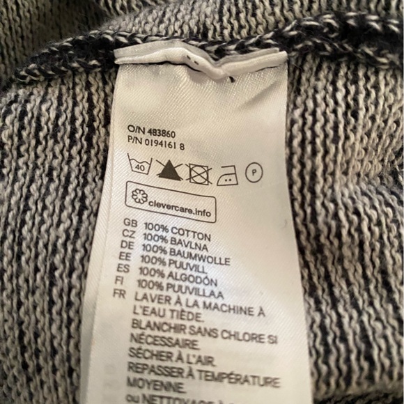 Black cotton sweater with white threads throughout - Picture 7 of 7